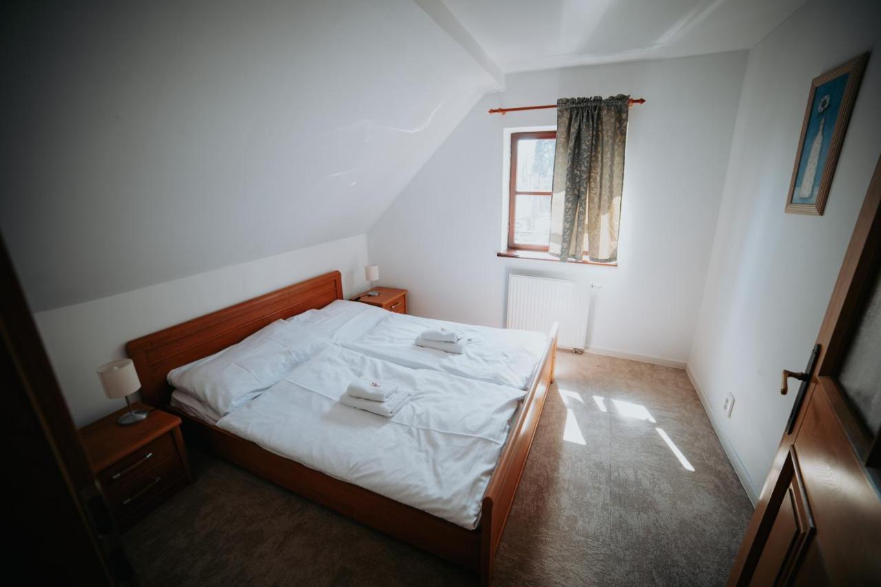 Resla Residence I, Ii, Banska Stiavnica Exterior foto
